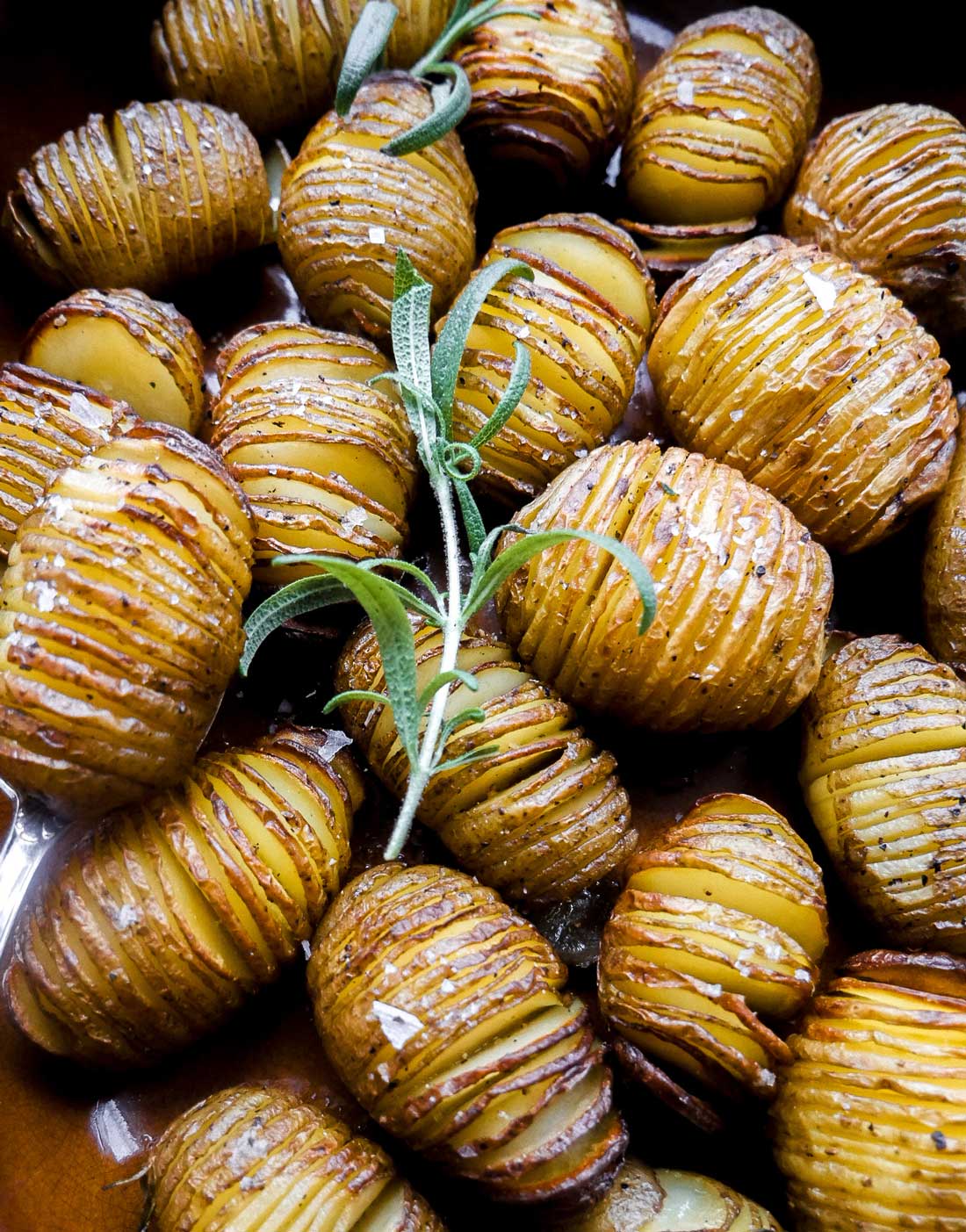 Karriere Hane Utilgængelig Hasselback kartofler – Opskrift på sprøde hasselbagte kartofler i ovn