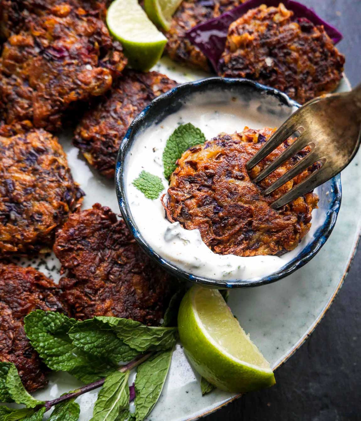 veganske rösti frikadeller med dressing