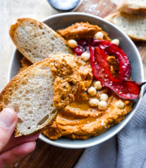 Humus Rood Rød hummus – Opskrift på hummus med peberfrugt på 30 min.