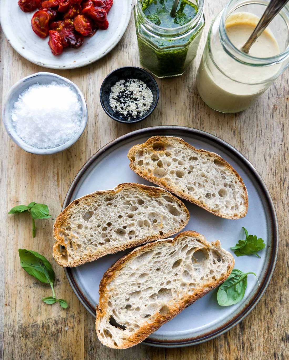 ristet brød med sunde ingredienser