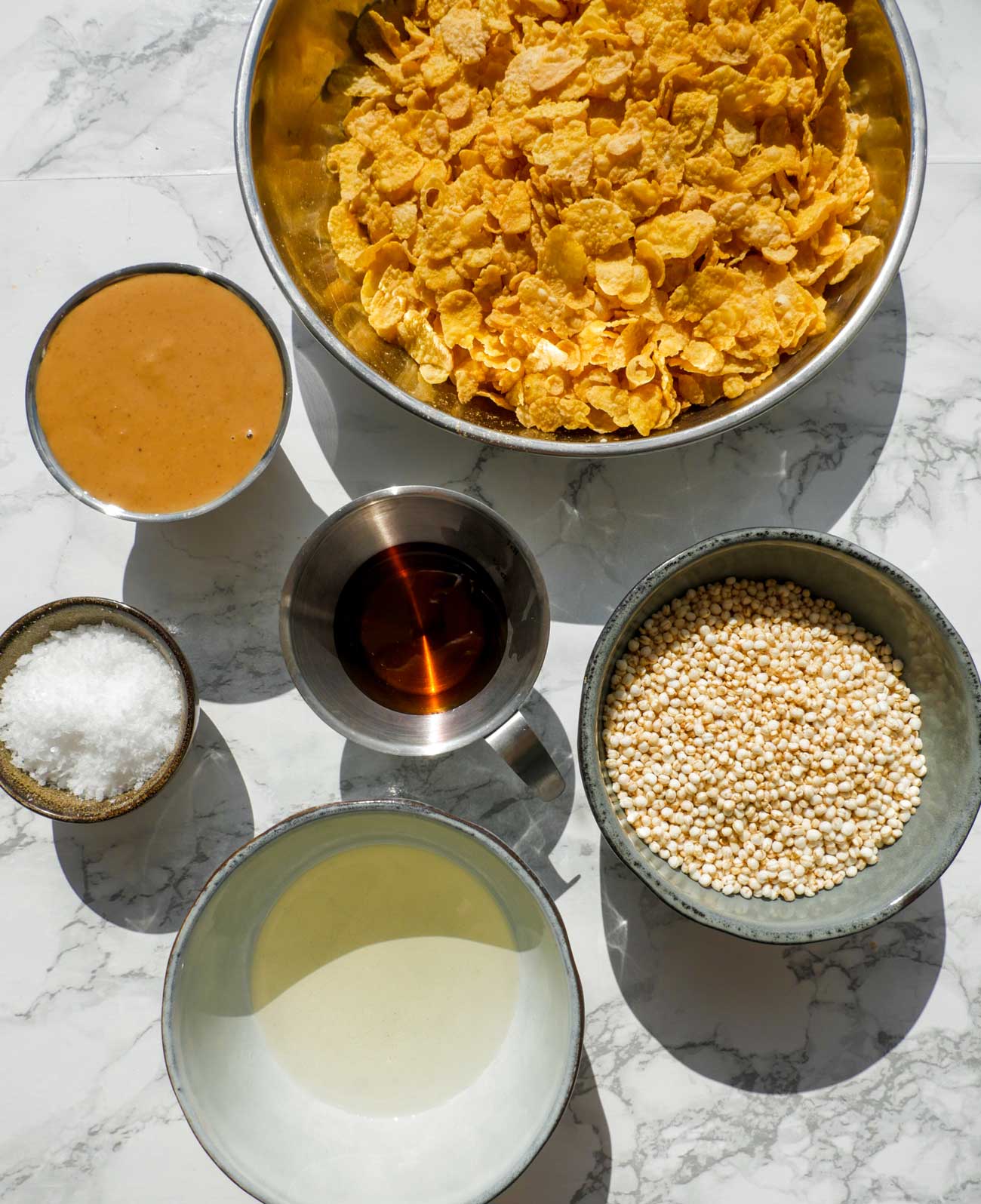 ingredienser til hjemmelavede cornflakes barer 
